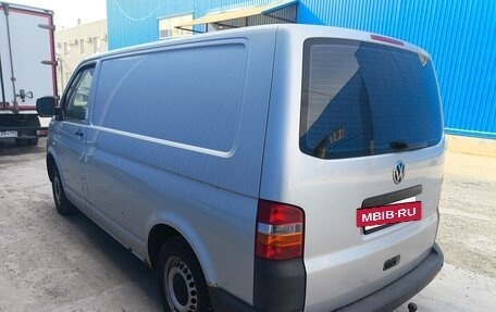 Volkswagen Transporter T5 рестайлинг, 2009 год, 1 275 000 рублей, 2 фотография