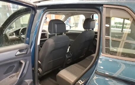 Volkswagen Tiguan II, 2022 год, 2 332 000 рублей, 6 фотография