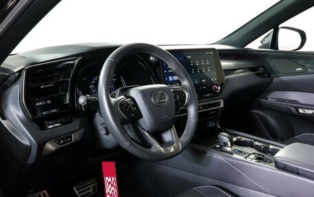 Lexus RX IV рестайлинг, 2024 год, 10 298 000 рублей, 17 фотография