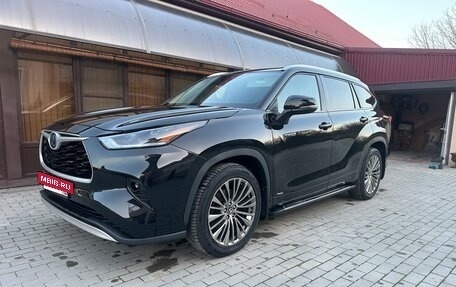 Toyota Highlander, 2021 год, 4 800 000 рублей, 3 фотография