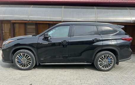 Toyota Highlander, 2021 год, 4 800 000 рублей, 18 фотография