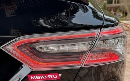 Toyota Camry, 2020 год, 3 300 000 рублей, 6 фотография