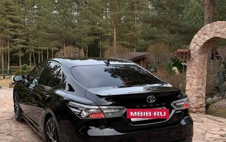 Toyota Camry, 2020 год, 3 300 000 рублей, 4 фотография