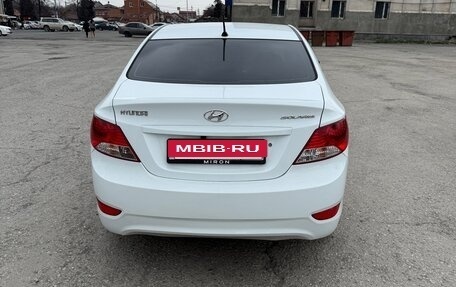 Hyundai Solaris II рестайлинг, 2014 год, 890 000 рублей, 4 фотография