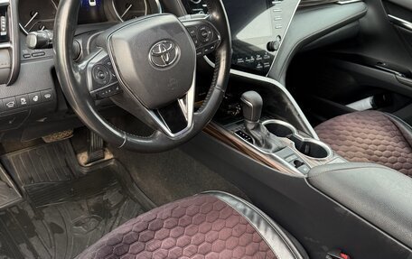 Toyota Camry, 2019 год, 3 000 000 рублей, 9 фотография