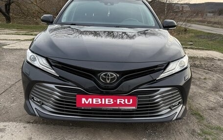 Toyota Camry, 2019 год, 3 000 000 рублей, 7 фотография