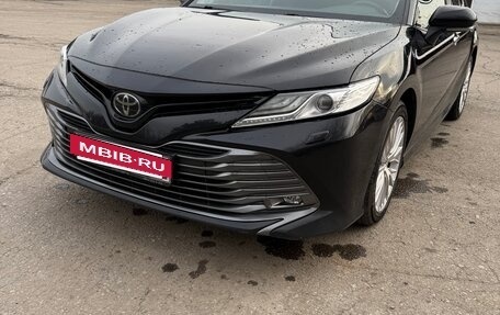 Toyota Camry, 2019 год, 3 000 000 рублей, 3 фотография
