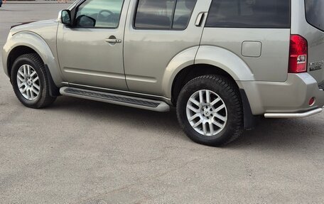 Nissan Pathfinder, 2011 год, 1 950 000 рублей, 2 фотография