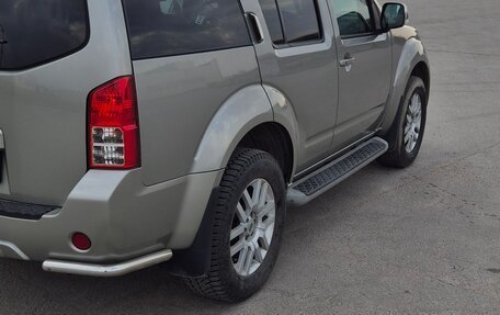 Nissan Pathfinder, 2011 год, 1 950 000 рублей, 4 фотография