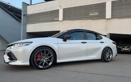 Toyota Camry, 2019 год, 3 599 999 рублей, 4 фотография