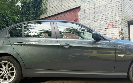 BMW 3 серия, 2011 год, 1 286 000 рублей, 8 фотография