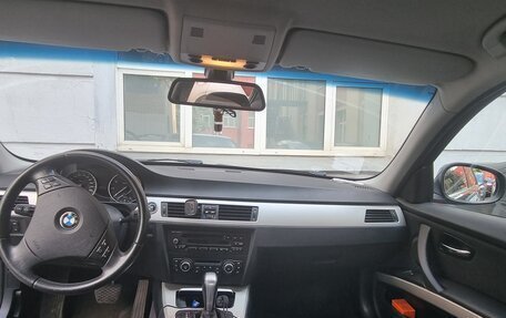 BMW 3 серия, 2011 год, 1 286 000 рублей, 10 фотография