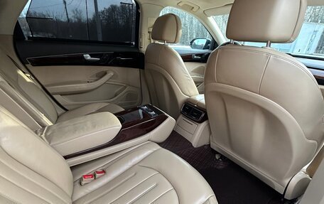 Audi A8, 2011 год, 1 800 000 рублей, 10 фотография