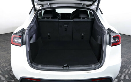 Tesla Model Y I, 2021 год, 4 390 000 рублей, 10 фотография