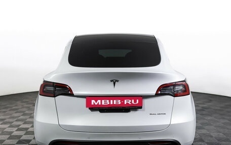 Tesla Model Y I, 2021 год, 4 390 000 рублей, 6 фотография
