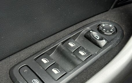 Peugeot 408 I рестайлинг, 2013 год, 680 000 рублей, 17 фотография