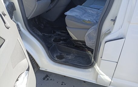 Volkswagen Transporter T5 рестайлинг, 2006 год, 960 000 рублей, 11 фотография