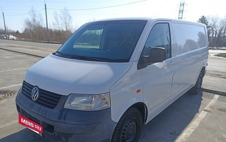 Volkswagen Transporter T5 рестайлинг, 2006 год, 960 000 рублей, 2 фотография