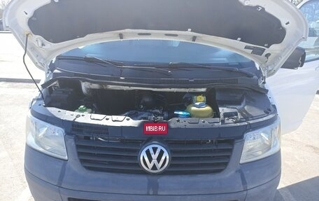 Volkswagen Transporter T5 рестайлинг, 2006 год, 960 000 рублей, 18 фотография