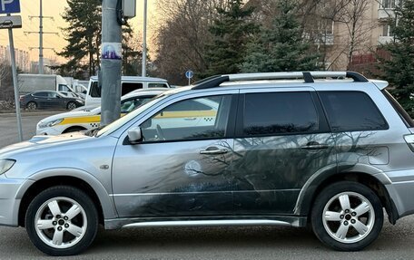 Mitsubishi Outlander III рестайлинг 3, 2004 год, 800 000 рублей, 15 фотография