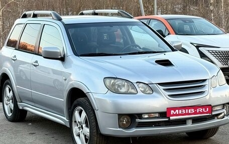 Mitsubishi Outlander III рестайлинг 3, 2004 год, 800 000 рублей, 18 фотография