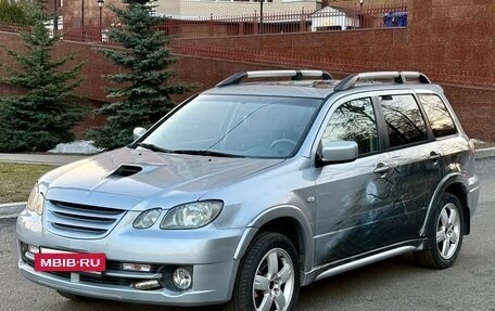 Mitsubishi Outlander III рестайлинг 3, 2004 год, 800 000 рублей, 12 фотография