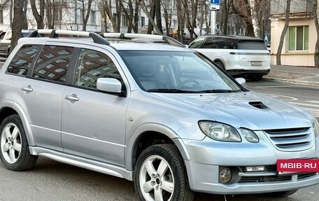 Mitsubishi Outlander III рестайлинг 3, 2004 год, 800 000 рублей, 10 фотография