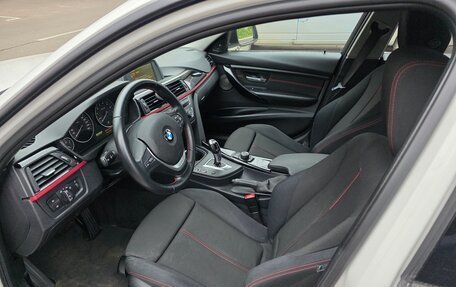 BMW 3 серия, 2013 год, 1 900 000 рублей, 10 фотография