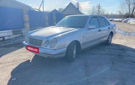 Mercedes-Benz E-Класс, 1998 год, 349 000 рублей, 1 фотография