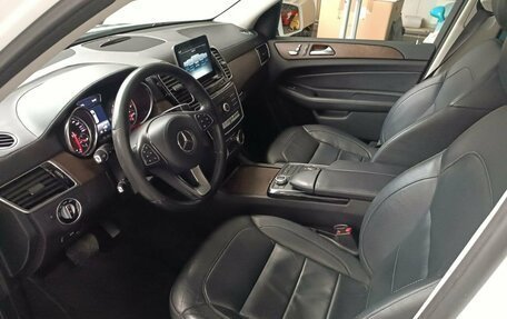 Mercedes-Benz GLS, 2017 год, 4 700 000 рублей, 12 фотография