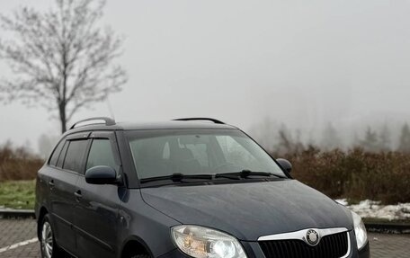 Skoda Fabia II, 2008 год, 630 000 рублей, 2 фотография