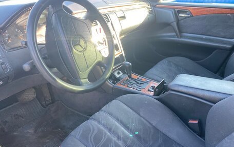 Mercedes-Benz E-Класс, 1998 год, 349 000 рублей, 4 фотография