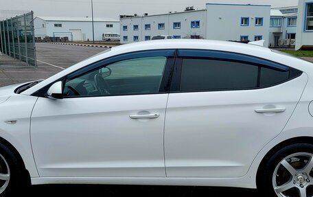 Hyundai Elantra VI рестайлинг, 2017 год, 1 390 000 рублей, 4 фотография