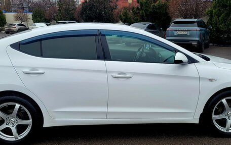 Hyundai Elantra VI рестайлинг, 2017 год, 1 390 000 рублей, 5 фотография