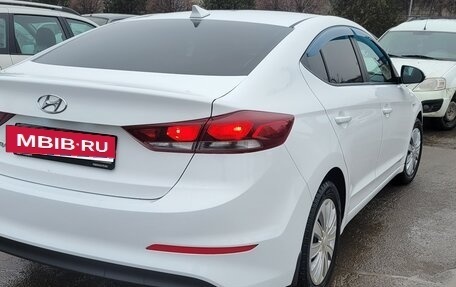 Hyundai Elantra VI рестайлинг, 2017 год, 1 390 000 рублей, 8 фотография