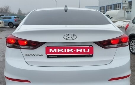 Hyundai Elantra VI рестайлинг, 2017 год, 1 390 000 рублей, 7 фотография