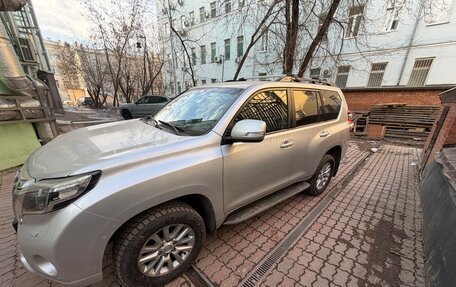 Toyota Land Cruiser Prado 150 рестайлинг 2, 2016 год, 3 980 000 рублей, 5 фотография
