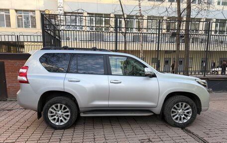 Toyota Land Cruiser Prado 150 рестайлинг 2, 2016 год, 3 980 000 рублей, 4 фотография