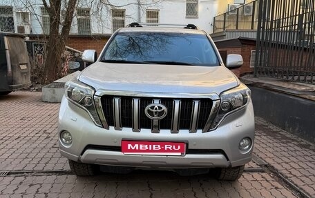 Toyota Land Cruiser Prado 150 рестайлинг 2, 2016 год, 3 980 000 рублей, 2 фотография
