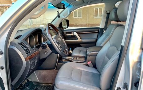 Toyota Land Cruiser 200, 2008 год, 2 800 000 рублей, 10 фотография