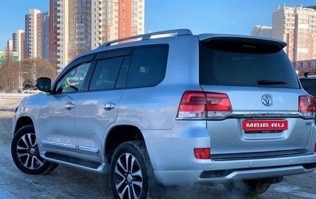 Toyota Land Cruiser 200, 2008 год, 2 800 000 рублей, 14 фотография