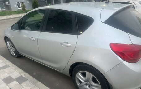 Opel Astra J, 2010 год, 600 000 рублей, 7 фотография