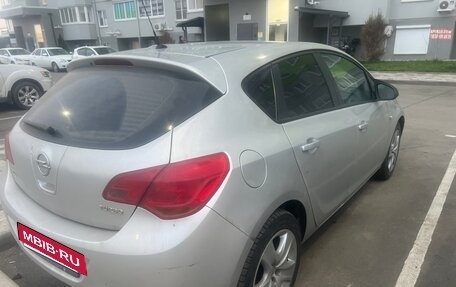 Opel Astra J, 2010 год, 600 000 рублей, 6 фотография