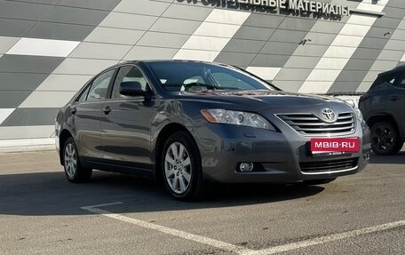 Toyota Camry, 2007 год, 830 000 рублей, 1 фотография