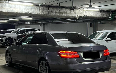 Mercedes-Benz E-Класс, 2009 год, 1 120 000 рублей, 3 фотография