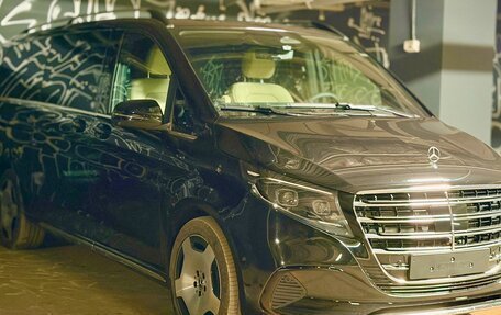 Mercedes-Benz V-Класс, 2025 год, 14 300 000 рублей, 3 фотография