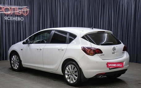 Opel Astra J, 2011 год, 649 000 рублей, 7 фотография