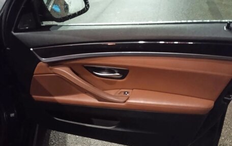 BMW 5 серия, 2011 год, 1 700 000 рублей, 14 фотография