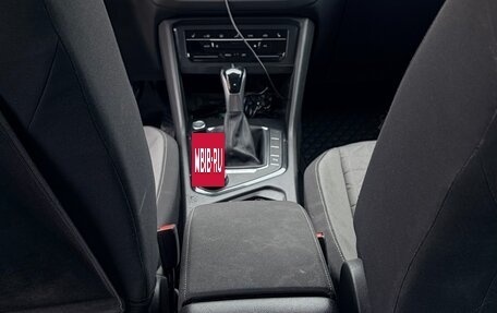 Volkswagen Tiguan II, 2021 год, 4 190 000 рублей, 8 фотография