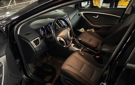 Hyundai i30 II рестайлинг, 2015 год, 800 000 рублей, 5 фотография